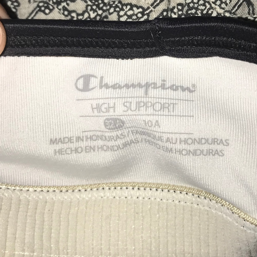 Sports bra - Picture 2 of 2